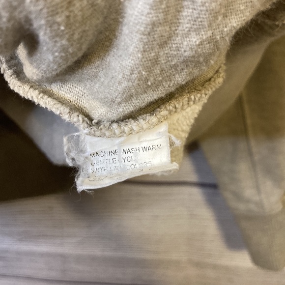 Izod Men’s Quarter Zip Pullover - Size M - Picture 9 of 11